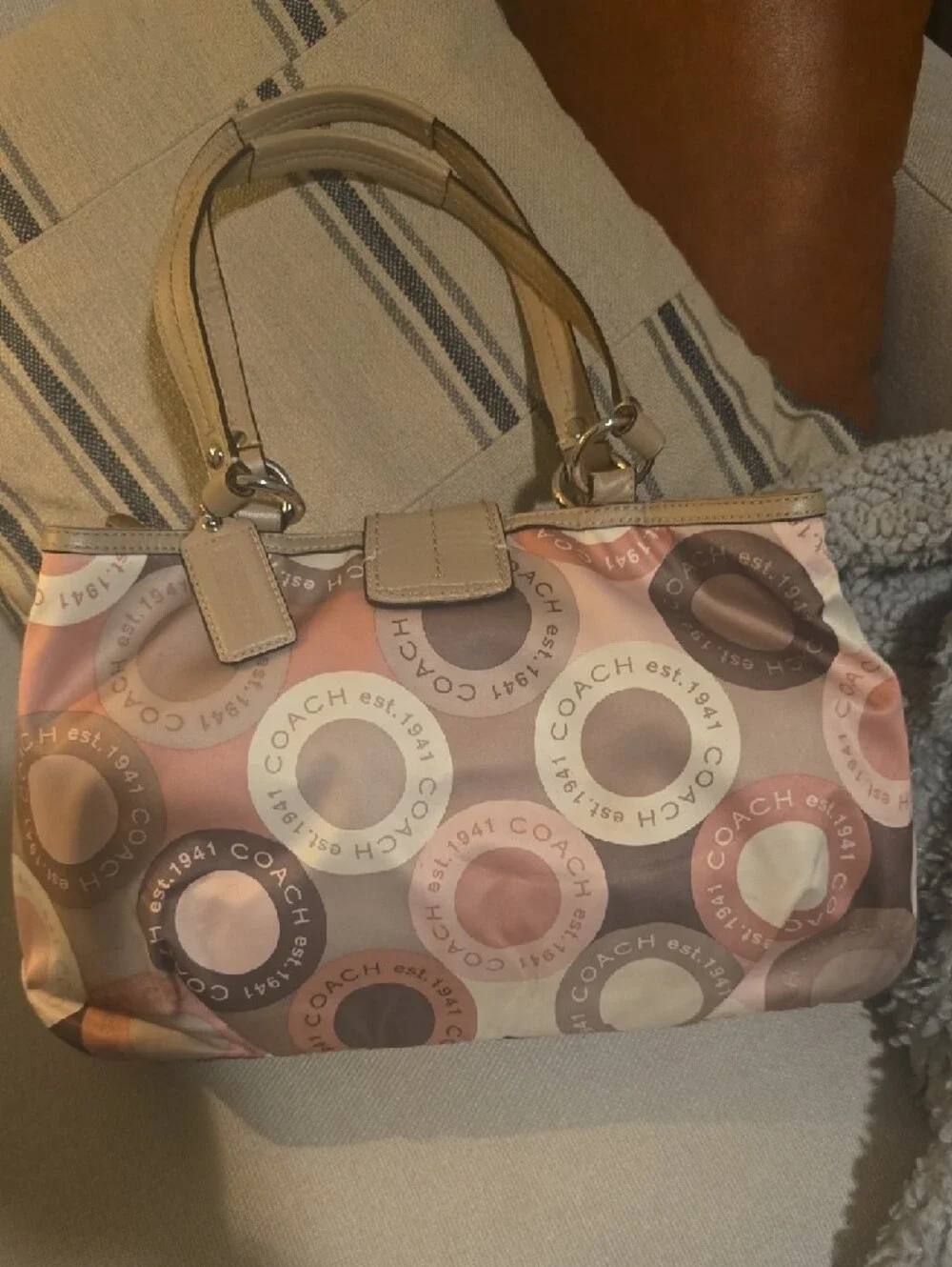 Coach Soho 2011 Beige and Pink Circle-Print Leather-Trim Shoulder Bag - Picture 6 of 14